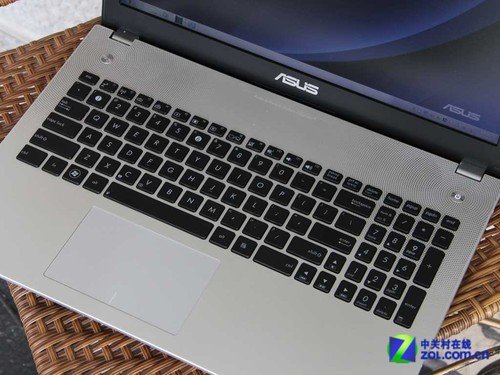 新平台捷足先登高分屏华硕N56外观评测-华硕