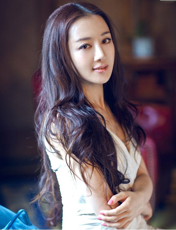 李依晓比基尼唯美诱惑写真图片