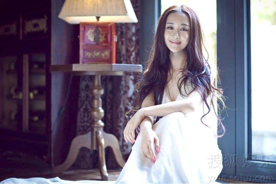 李依晓比基尼唯美诱惑写真图片