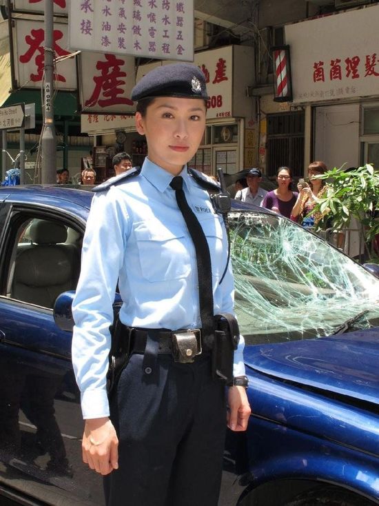 《<em>女警</em>爱作战》补拍港版大结局 周丽淇街头枪