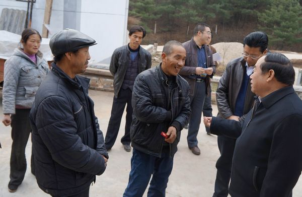 省司法厅厅长王禄维深入成县鸡峰镇宣讲十八大