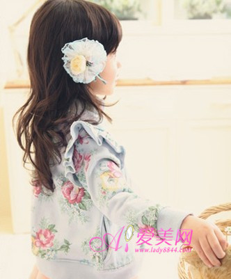 披肩发也是韩国妈咪最爱给宝宝留的发型