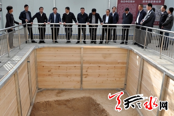 马世忠王锐在甘谷县调研时强调要增强转型发展后劲