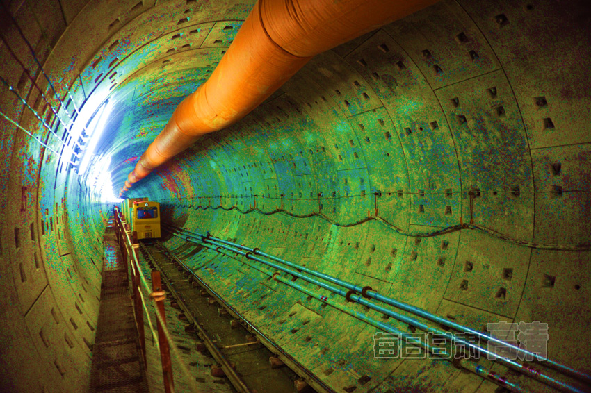 中铁二十一局集团兰州城市轨道交通试验段建设