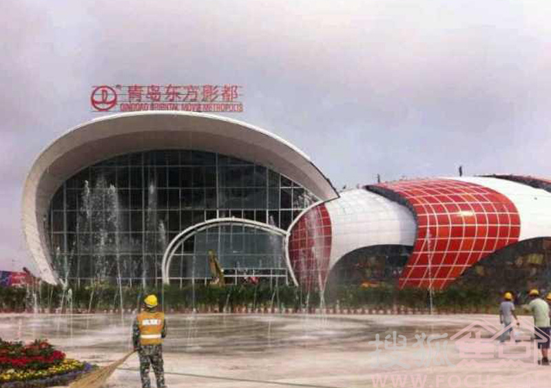 万达青岛东方影都国际巨星红毯秀22日盛大举行