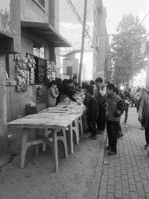 关注:家长建议学校统一给学生提供课间加餐-早