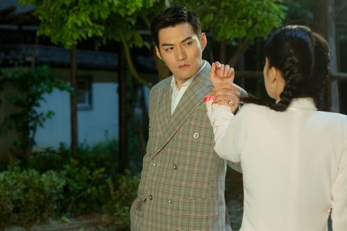 尚在剪辑便遭疯抢 《绞刑架下的春天》地面将