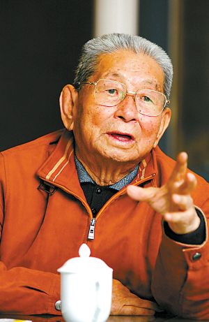 甘肃省十二届人大代表,原甘肃省委书记李子奇同志逝世