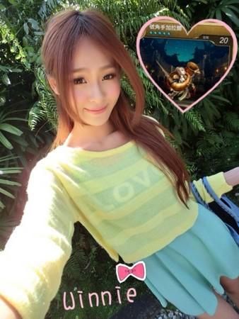 台湾嫩模陷入不雅照门人气反升 粉丝暴涨35万