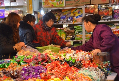 兰州:散装食品超市有“身份” 批发市场“黑户”多-食品-每日甘肃-甘肃