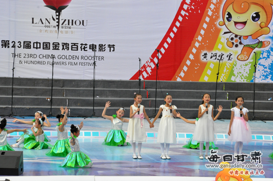 电影歌曲大家唱总决赛在兰州举行(组图)-电影