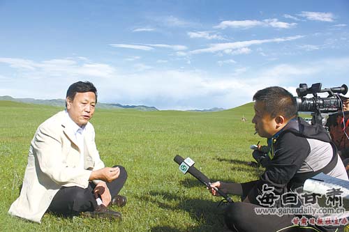 甘肃打造草业强省专访省农牧厅副厅长刘志民-