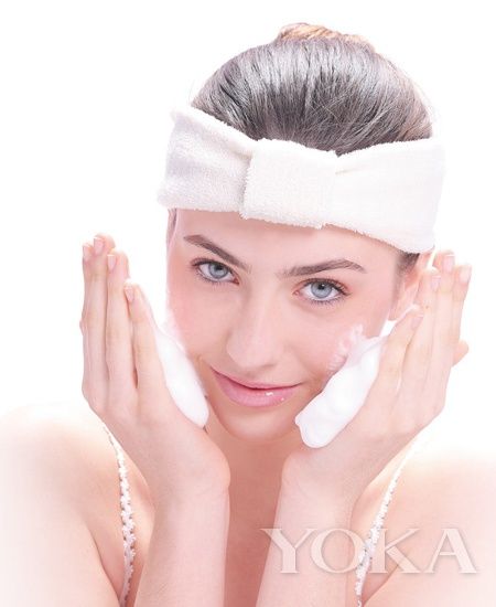 洁面泡沫在脸上要多停留?-洁面,