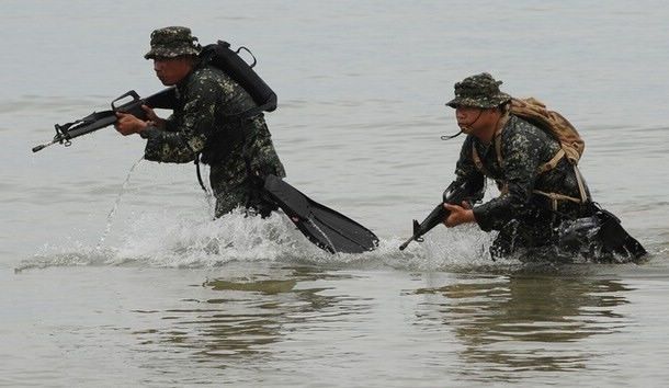 美国特种兵转行做国际职业杀手被通缉追捕-特