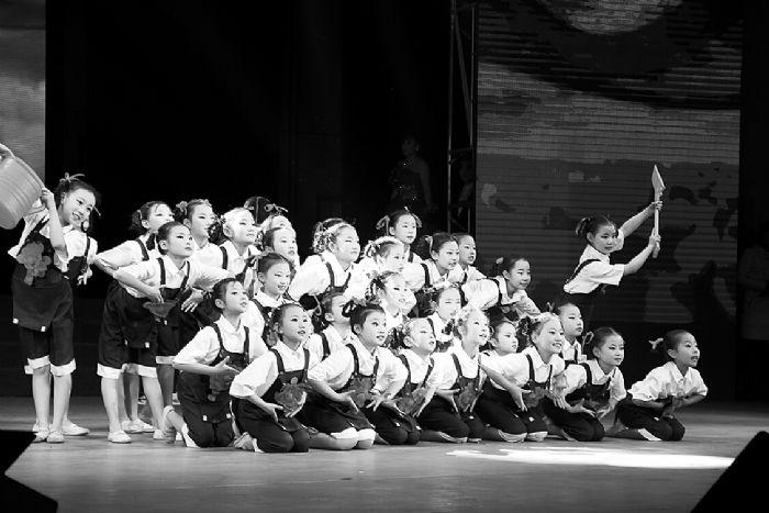 庆阳市第四届中小学生艺术展演闭幕-庆阳市-每