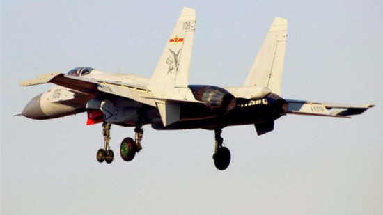 歼15量产服役10架具初步战斗力 外媒预言或落