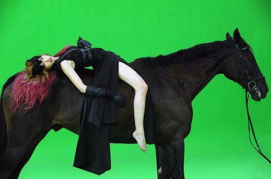 袁咏琳专辑主打《刺猬的拥抱》MV首播-袁咏琳