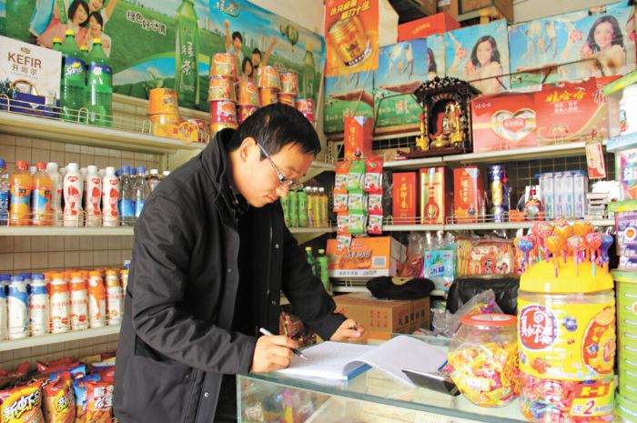 这个寒假,他们蛮拼的-寒假|大学生|假期打工-每