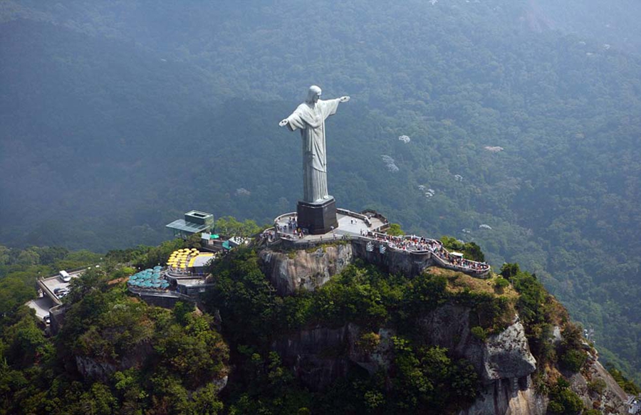 冒险者乐园:盘点全球最惊险刺激旅游景点