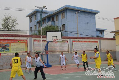 水川镇开展机关干部篮球比赛活动-水川镇-每日