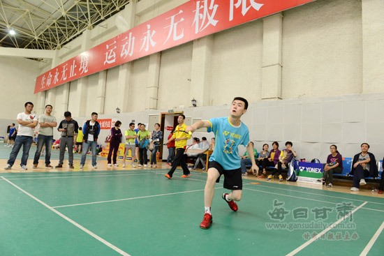2015红牛羽林争霸庆阳站首日<em>比赛</em>决出四强-