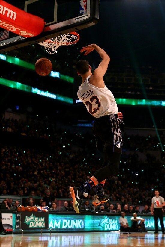 拉文高效得分领衔全队 德罗赞关键球能力持续进化