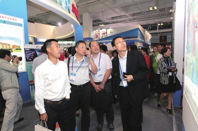 国际物流大通道建设运营经营交流会昨日在兰州