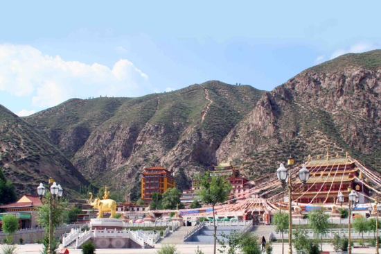 图为武威市天祝县天堂村.