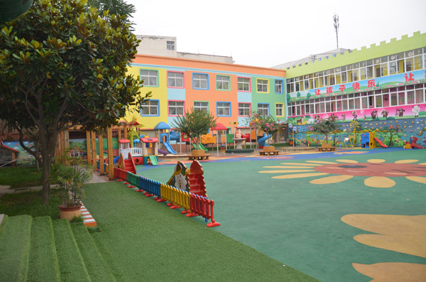 成县幼儿园 提升教育品质 真诚服务社会 --每日