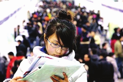 甘肃高校毕业生就业质量报告出炉 兰大毕业生