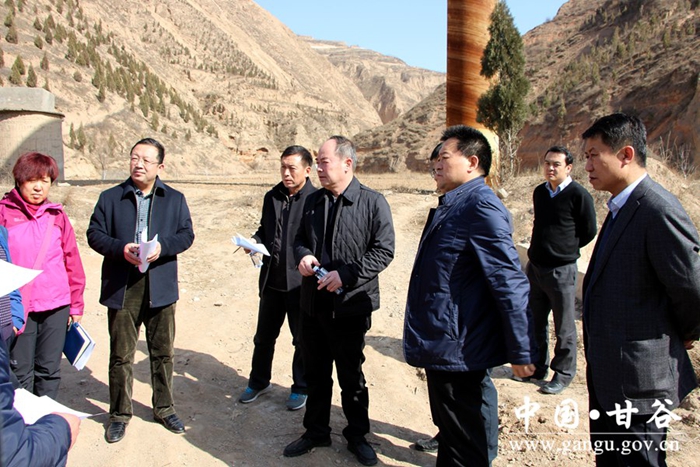 天水市六届人大常委会召开第三十三次会议