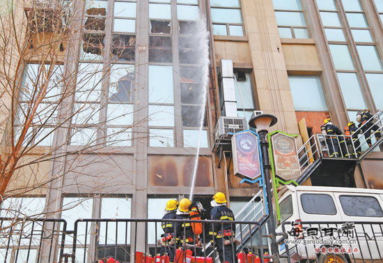 兰州南滨河路百慕翡丽KTV 昨日发生火灾-火灾