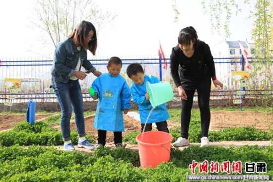 的活动,小朋友可以自己当小卖家,小班下学期家长会亲子种植活动方案问