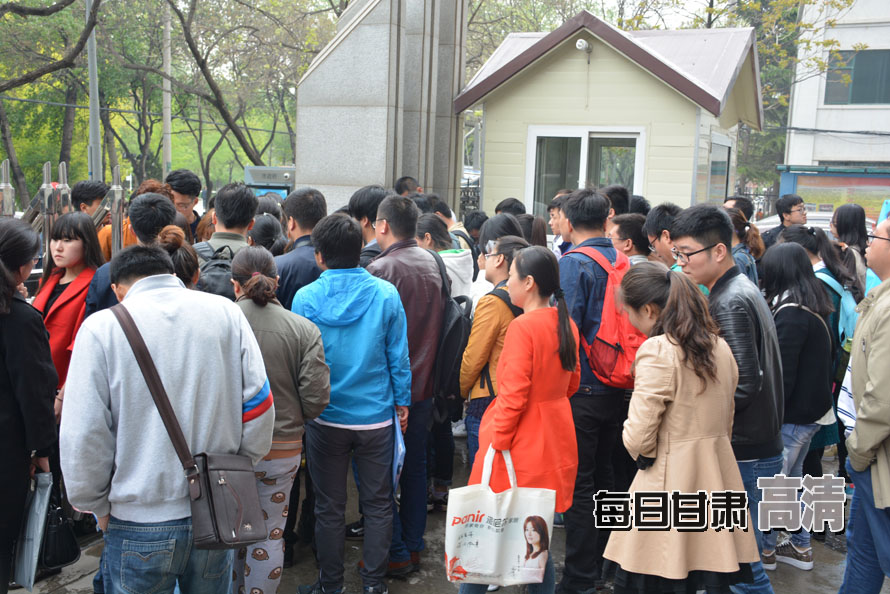 2016年甘肃省考今日举行 竞争力度接近国考