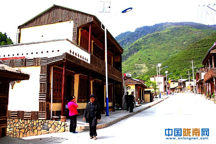 :推进旅游扶贫村建设(图)-旅游扶贫-每日甘肃-陇