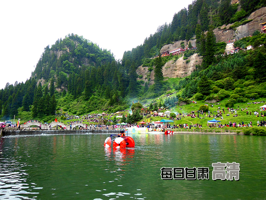 和政县松鸣岩一年一度花儿会(图)