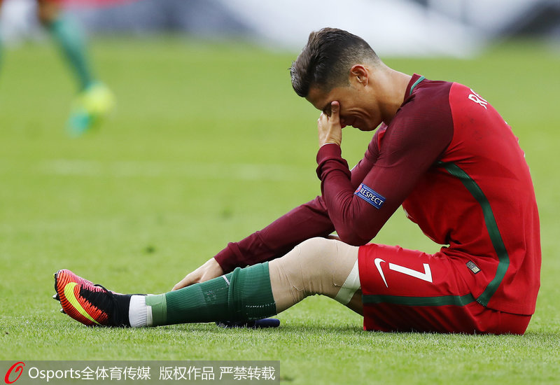 高清:C罗受伤离场葡萄牙0-0暂平法国-罗|葡萄牙