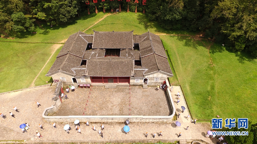 福建上杭古田镇：一年一度秋风劲 不似春光胜似春光