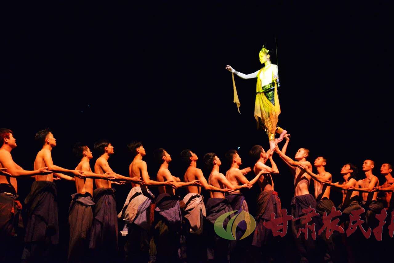 大型室内情景体验剧《又见敦煌》成功首演