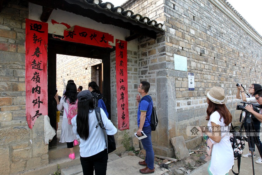【广西新闻网】传承民居民俗文化带动旅游黄金线