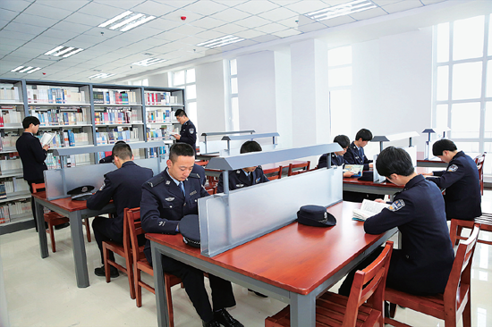 越创新提升 谱写辉煌乐章-甘肃警察职业学院|乔