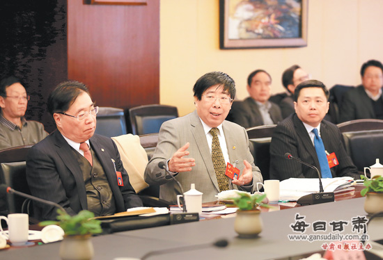 甘肃省政协委员讨论省高级人民法院、省人民检