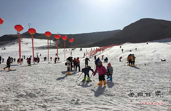 兰州什川龙山国际滑雪场正式开业-甘肃-每日甘