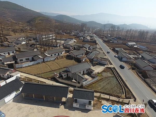 华西村人均收入_甘肃人均纯收入(2)