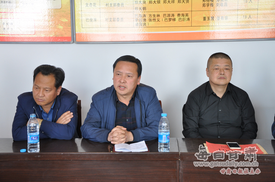 豫驻甘团工委赴永登开展爱心助学活动