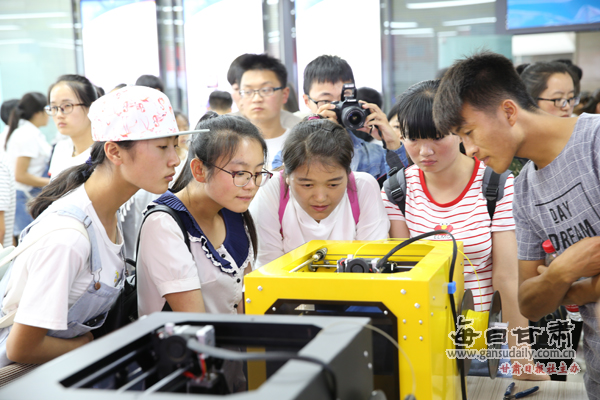 关于兰州大学生就业创业政策图片