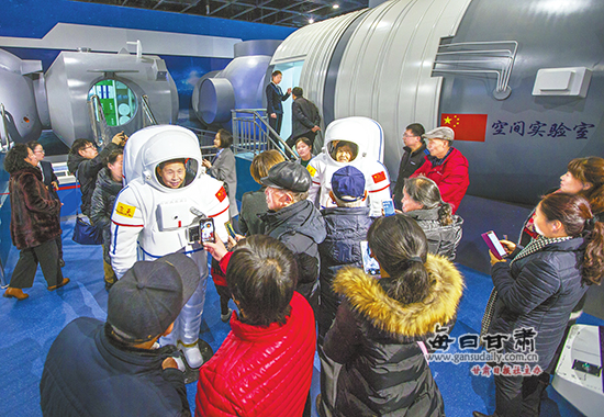 甘肃科技馆昨日正式开馆 首日1500人尝鲜"科普大餐"