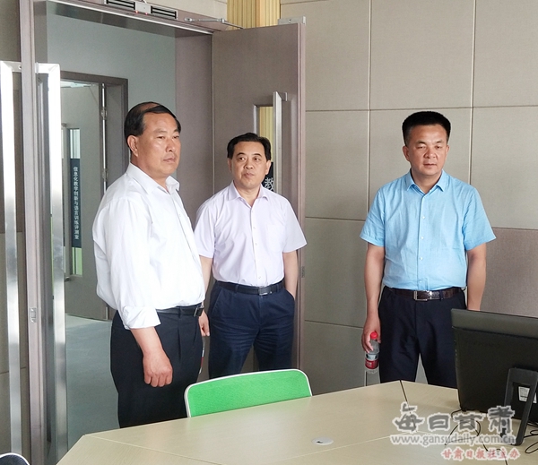 甘肃政法学院副院长梁兆光来河西学院考察