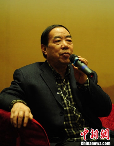 资料图:著名作家贾平凹。<a target='_blank' data-cke-saved-href='http://www.chinanews.com/' href='http://www.chinanews.com/'>中新社</a>发 崔楠 摄 点击进入下一页