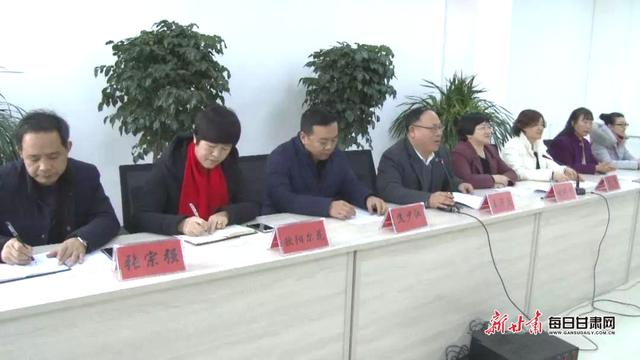 会宁县126名“两癌”贫苦妇女每人得到10000元救济金
